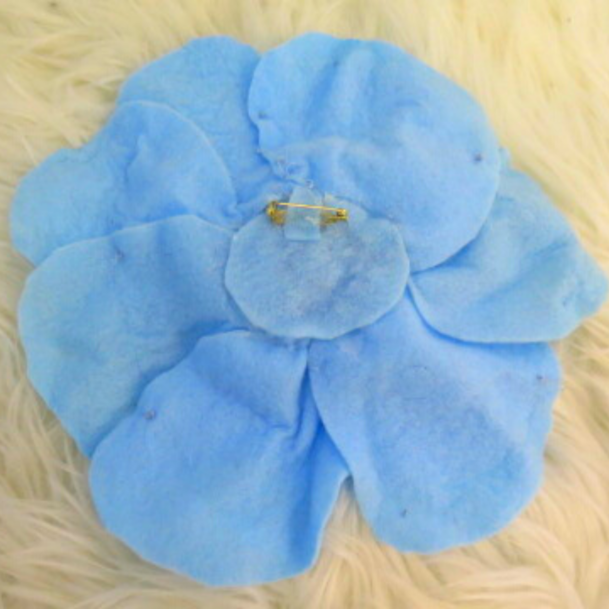 back felt flower brooch