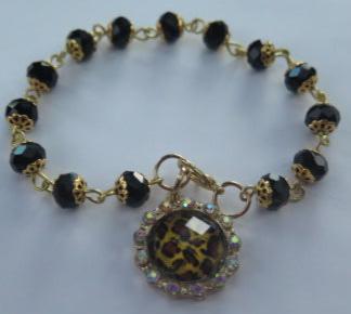 Black Beaded Brace;et