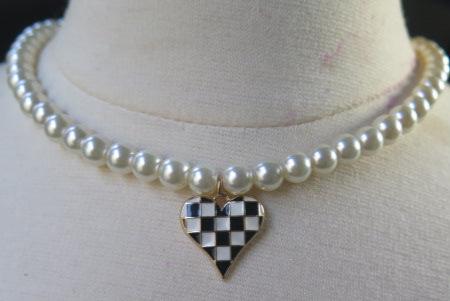Black and white string necklace