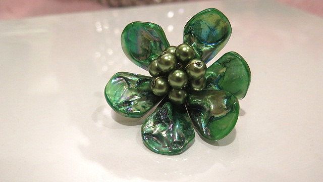 Extra large green glass flower cocktail ring for women