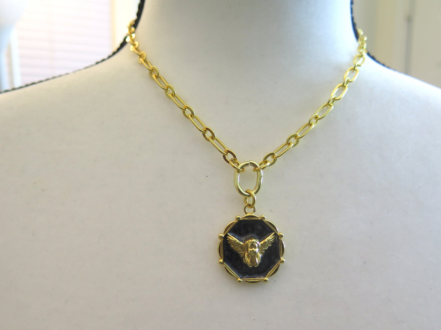 black pendant necklace