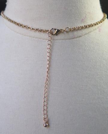 Gold Necklace With Leaf Pendant/ Gold Necklace/ Leaf Pendant Necklace