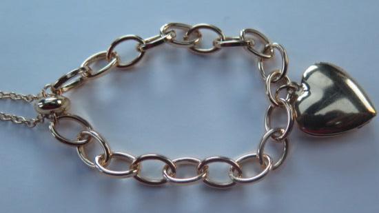 Gold Heart-shape Bracelet/ Gold Bracelet