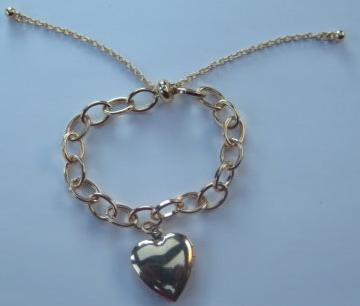 Gold Heart-shape Bracelet/ Gold Bracelet