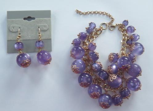 Purple Jewelry Set: Bracelet & Earring/ Purple Cluster Bracelet with Matching Earring/ Purple Jewelry