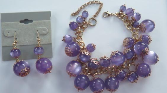Purple Jewelry Set: Bracelet & Earring/ Purple Cluster Bracelet with Matching Earring/ Purple Jewelry