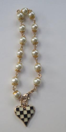 White Pearl with check charm/Pearl Bracelet/Check Black and White Charm Bracelet/ Pearl Bracelet
