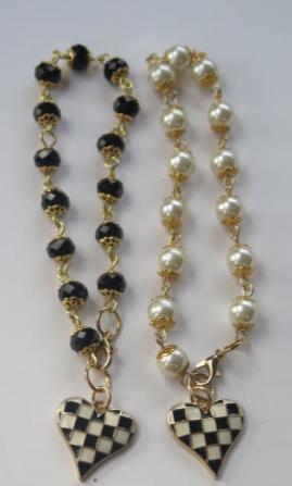 White Pearl with check charm/Pearl Bracelet/Check Black and White Charm Bracelet/ Pearl Bracelet