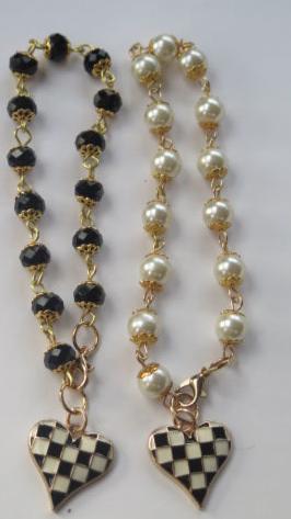 White Pearl with check charm/Pearl Bracelet/Check Black and White Charm Bracelet/ Pearl Bracelet