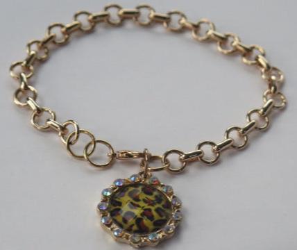 Animal Print Charm on Gold Bracelet/ Gold Bracelet/ Animap Print Charm Bracelet