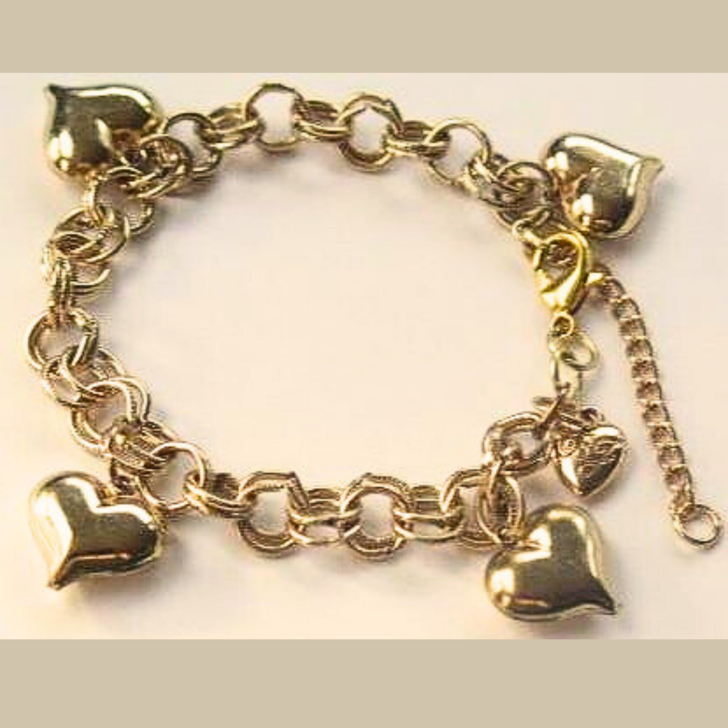 Gold Heart-Shape Bracelet/ Heart- Shape Gold Bracelet/ Gold Bracelet