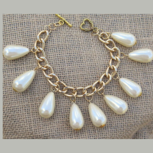 Pearl Charm Bracelet/ Pearl Bracelet/ Bracelet for Women/ Pearl Bracelet.