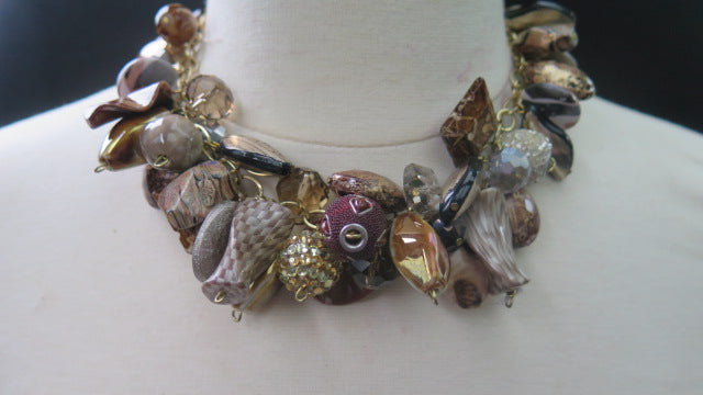 brown cluster necklace