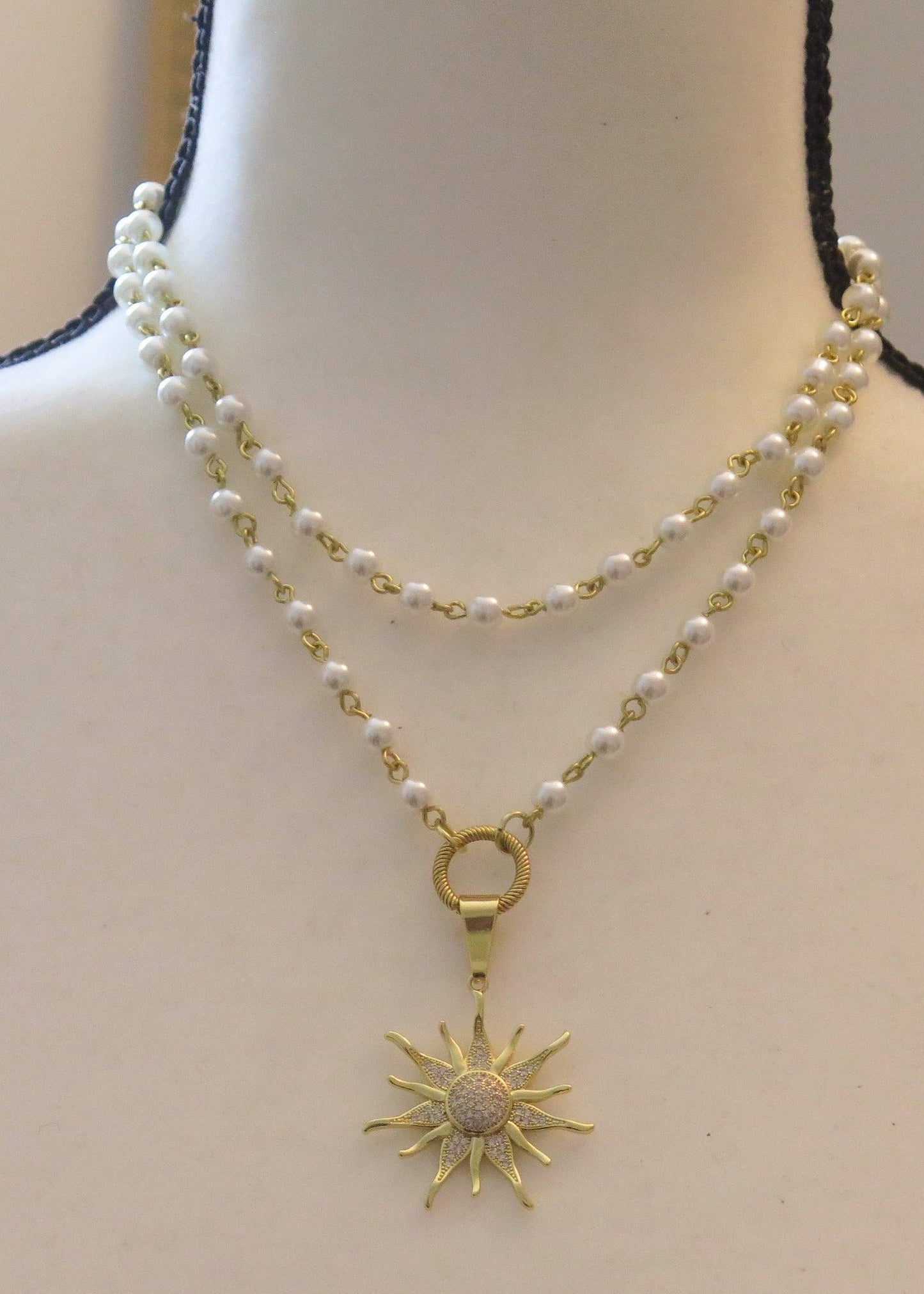 double Pearl necklace