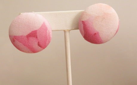 pink button-inspred earring