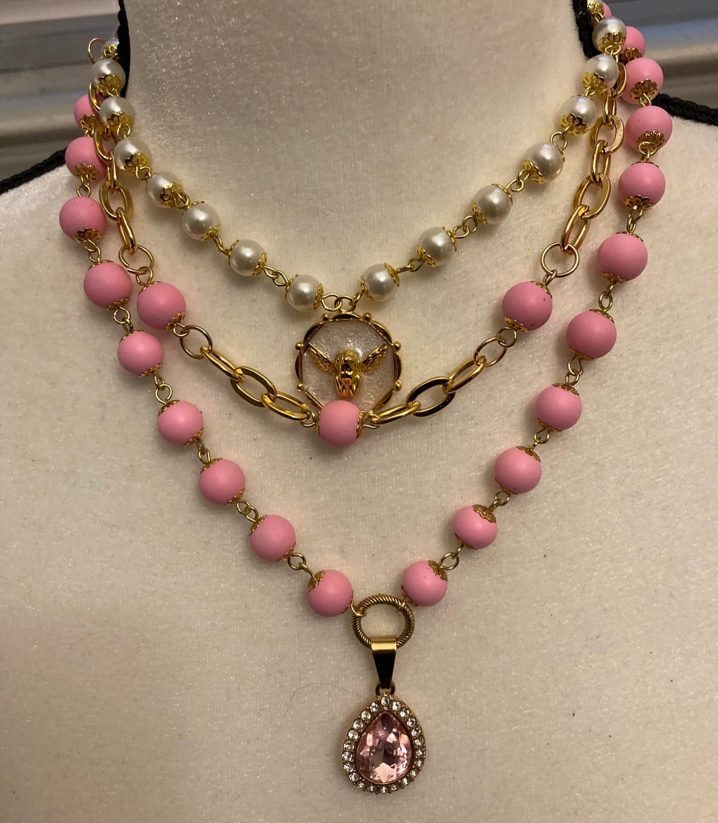 3 layer pink pearl necklace