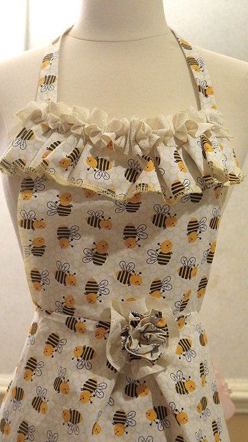 Bee print designer kitchen and baking apron for women