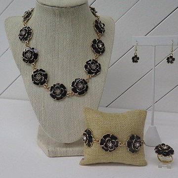 Black Flower  Jewelry Set