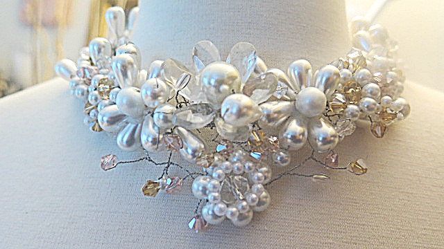 Elegant bridal statement necklace for women