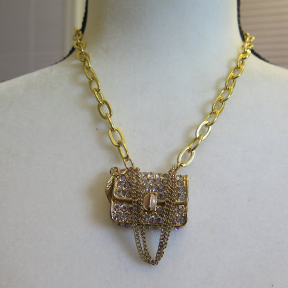 Gold Necklace with sparkling purse