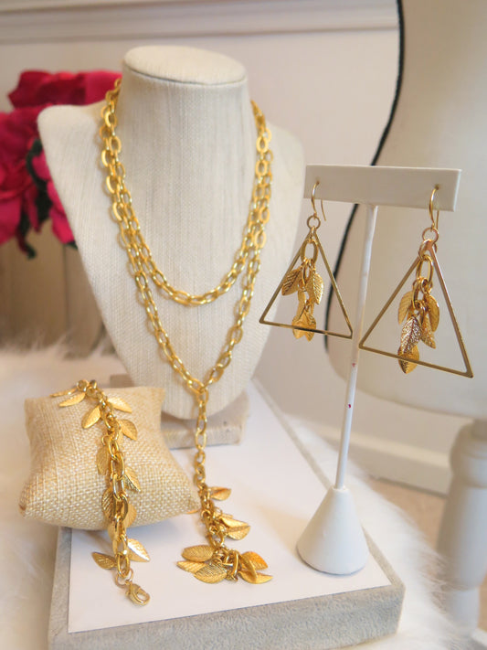 Gold necklace, bracelet and earring special set