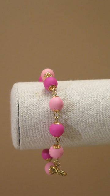 Fuchsia white pearl cuff bracelet close up detail