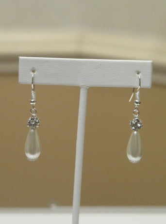 Handmade Pearl Earring/ Handmade earring For Women/ Pearl Earring