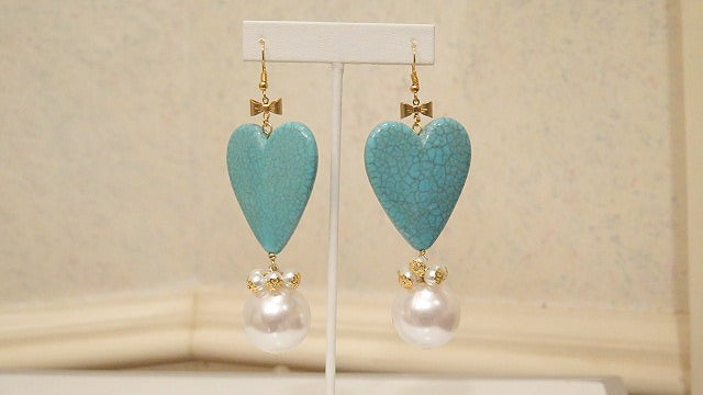 Heart-shape Turquoise Handmade Earring/ Designer earring for women