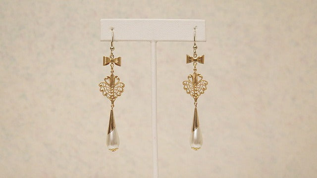 Pearl Gold Earring/ Victorian-Inspired Earring/ Luxury Earring/ For Professional Women