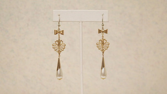 Pearl Gold Earring/ Victorian-Inspired Earring/ Luxury Earring/ For Professional Women