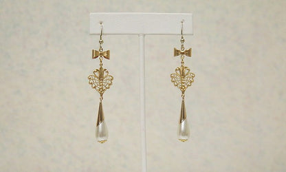 Pearl Gold Earring/ Victorian-Inspired Earring/ Luxury Earring/ For Professional Women