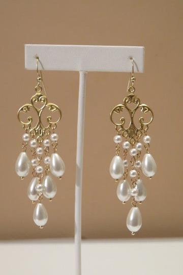 Pearl chandelier earring