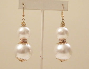 Pearl earring  for women