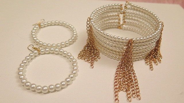 Pearl cuff bracelet and hoop earring