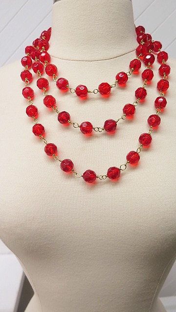 Red Trilayer necklace