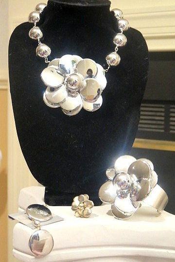 Silver Flower jewelry set