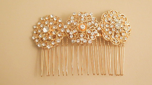 Sparkling rhinestone bridal hair comb for brides