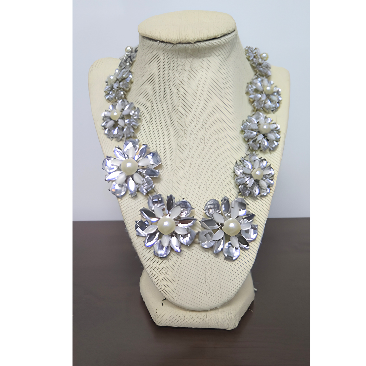 Sparkling Clear Crystal Flower Bridal Necklace for Women