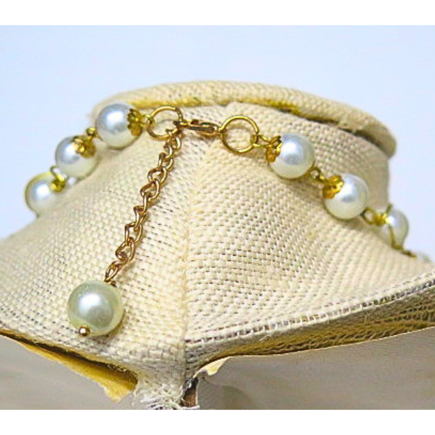 White Pearl Necklace 17" Gold Wire Wrap Rhinestone Heart Pendant
