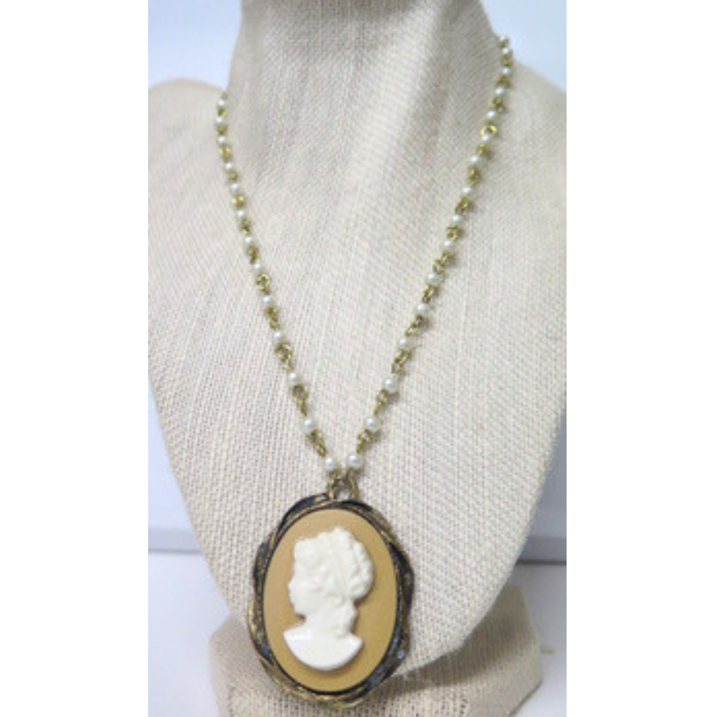 Cameo Pearl Necklace 17" Vintage Tan Pendant White Pearl Chain