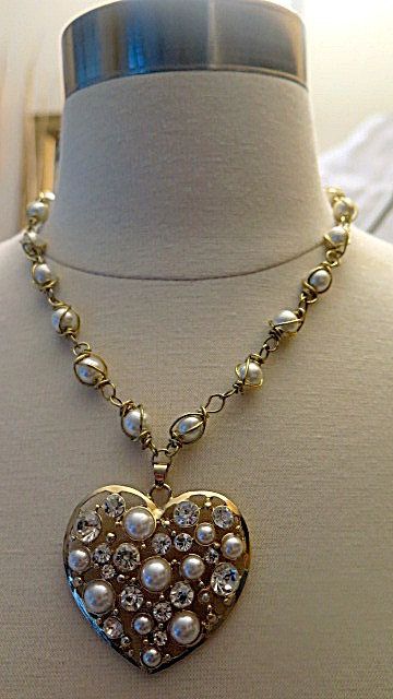 Wire wrap pearl bridal necklace with heart shaped pendant