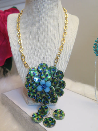 peacock flower necklace